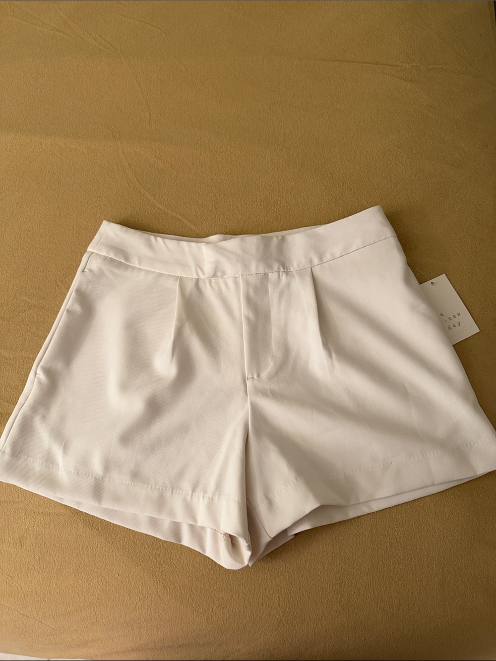 Target a new day shorts.